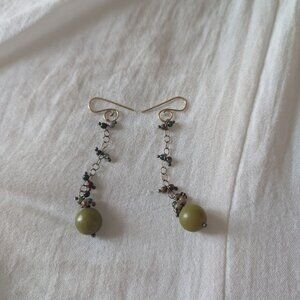Earrings (jade)